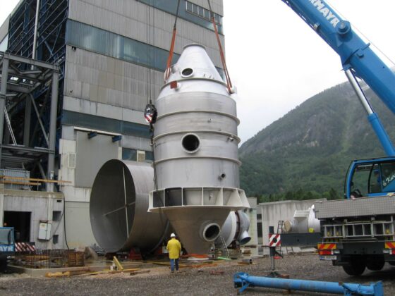 Erection of the crystallizer