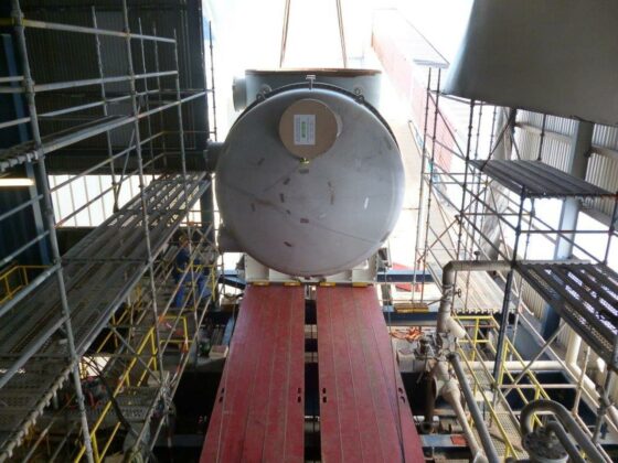Erection of the shell-and-tube heat exchanger