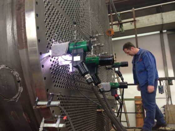 Pipe welding on the shell-and-tube heat exchanger